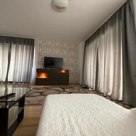 Amg Apartament Apartment Brașov Exterior foto